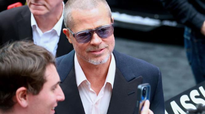 brad pitt schimbare majora cum arata starul hollywood