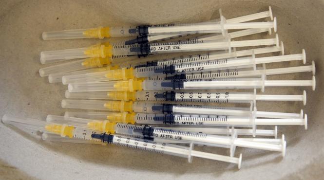 145 de persoane atacate seringi festival muzica franta