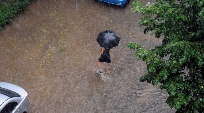 avertizare meteo imediata cod portocaliu ploi torentiale grindina vijelii