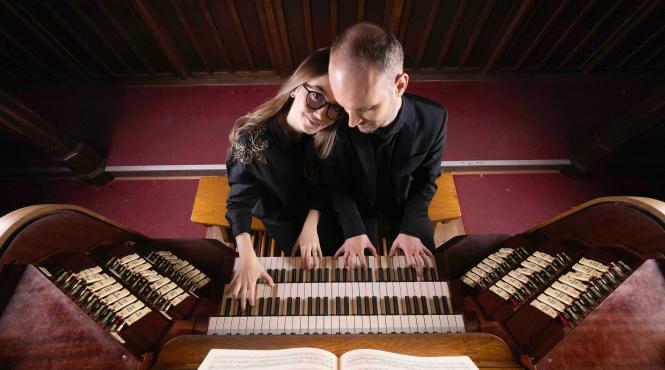 turneul national orgile romaniei revine in 2025 cu o editie sustinuta de tinerii organisti eduard si maria luisa antal intitulata l amour