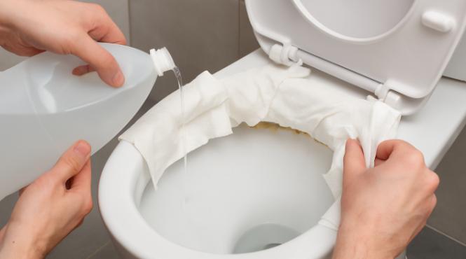 cum elimini calcarul din wc cu un ingredient banal eficient si ieftin