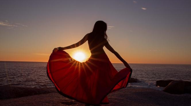 dictionar cultural expresia dis de dimineata