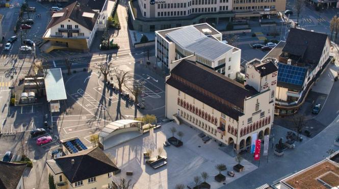 tara fara aeroport si moneda proprie care atrage milionarii europei