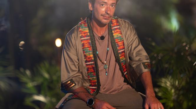 diseara in vila fetelor emotiile si vulnerabilitatile vor iesi la suprafata la insula iubirii s a aprins flacara