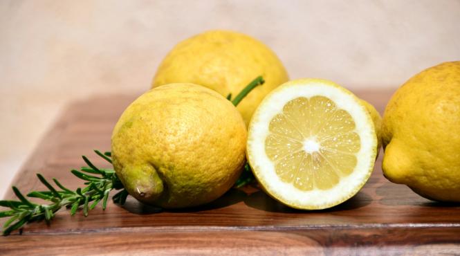 reteta vibranta pesto de lamaie pentru gustari cine usoare