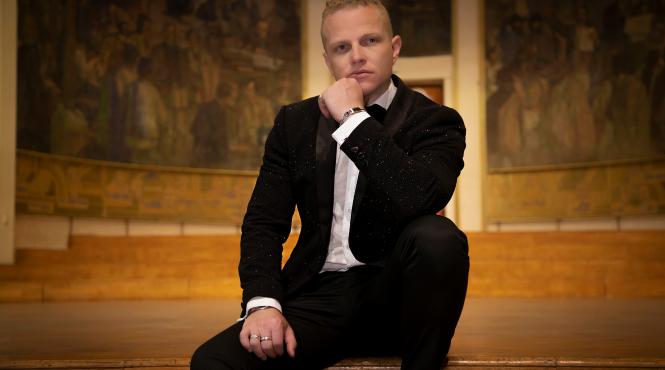 tenorul stefan von korch revine la filarmonica pitesti in concertul vivo per lei pe 14 august la teatrul de vara gheorghe zamfir