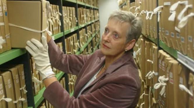 murit stella rimington legenda spionaj britanic prima femeie conducerea mi5 inspirat personaj m james bond