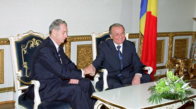 rege manipulare iliescu