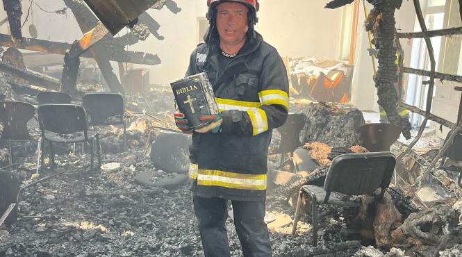 biblie incendiu strehaia