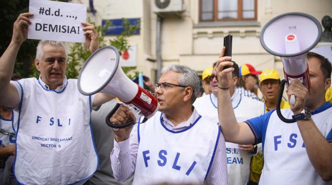 atac profesori invatamant bolojan dezinformeaza manipuleaza norma didactica