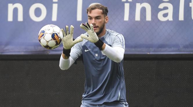 udinese portar roman razvan sava titular remizeaza verona debut nou sezon