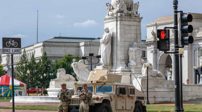 america confruntare actiuni tip militar chicago new york