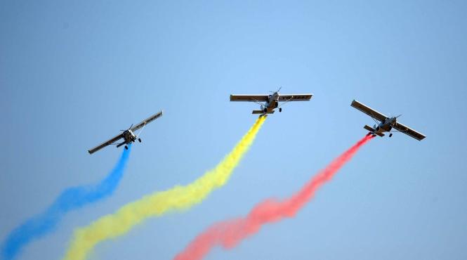 bias 2025 mii oameni spectacolul aviatic aeroportul baneasa
