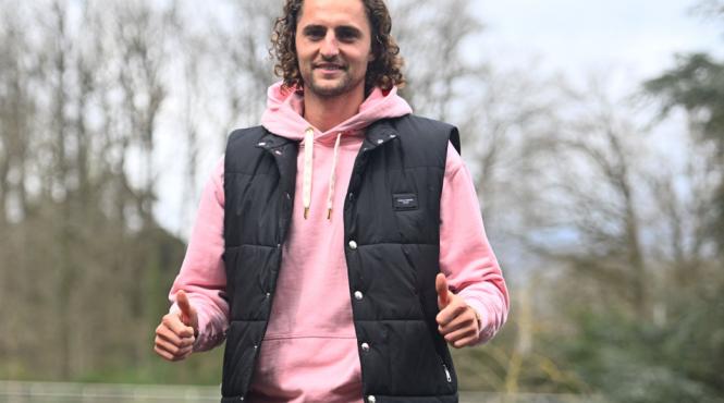 adrien rabiot noua achizitie a lui ac milan dupa ce s a batut cu jonathan rowe
