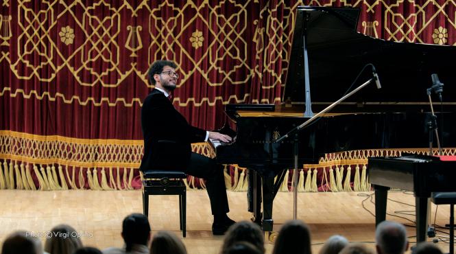 catalin raducanu revine in septembrie 2025 cu a treia editie a turneului national un artist un pian un tambal clasic jazz folclor