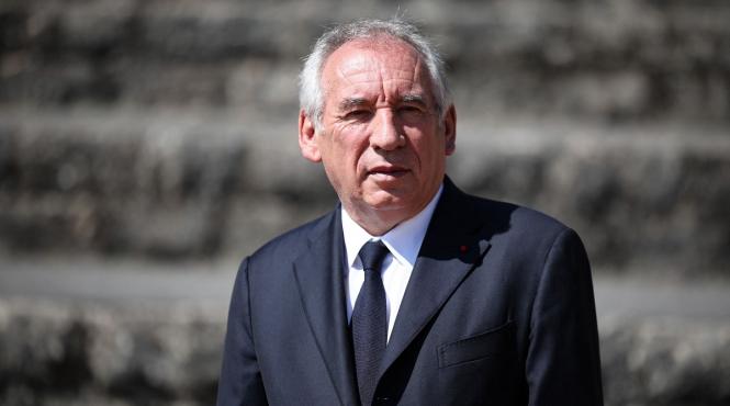 motiunea cenzura bayrou instabilitate politica franta