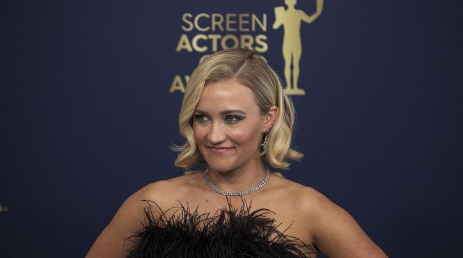 actrita emily osment serialul hannah montana divort muzicianul jack farina