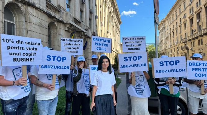 protest ministerul sanatatii pusl deces andrei marius dragan adolescentul spital targu jiu