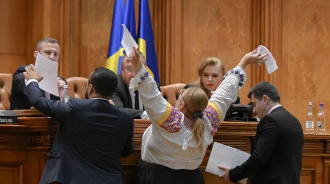 la blouse roumaine interzis outfit electoral costumul popular