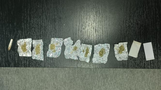 barbat prins de jandarmi dormind in masina dupa ce s a drogat