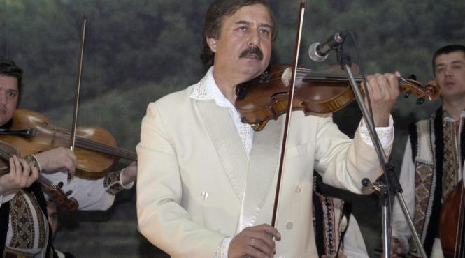 surpriza politica moldoveneasca dirijorul orchestrei lautarii deputat 72 ani