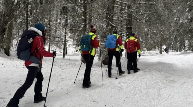 turisti salvamont brasov
