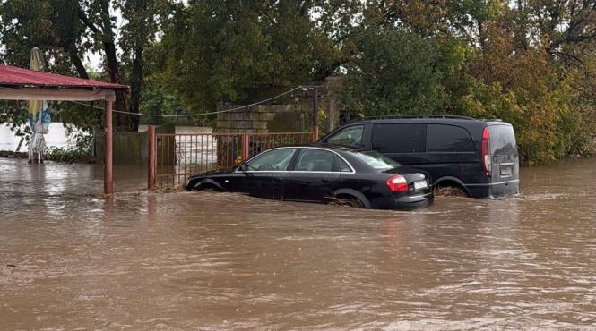 ploile blocat canalizarile judetul constanta avarii retele electricitate