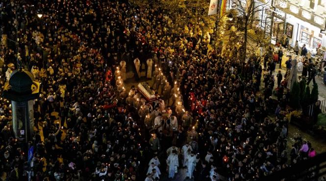 sarbatoare uriasa 14 octombrie sfanta parascheva ocrotitoarea moldovei facatoare minuni