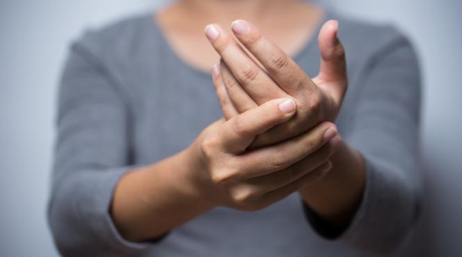 mit sau realitate adevarul despre trosnitul degetelor