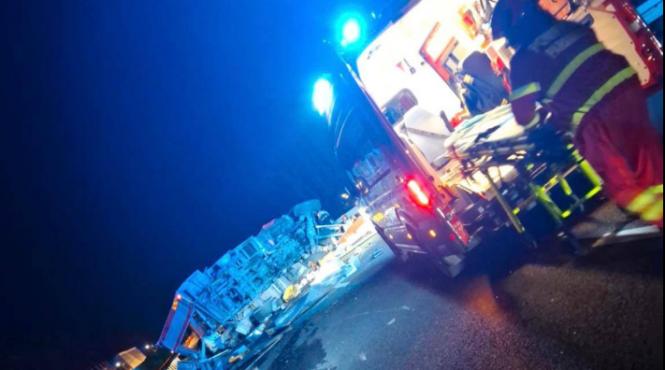 autospeciala pompieri rasturnat arges 5 salvatori au ajuns in spital