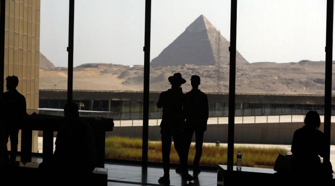 noua minune langa piramide marele muzeu egiptean bijuterie miliarde de dolari