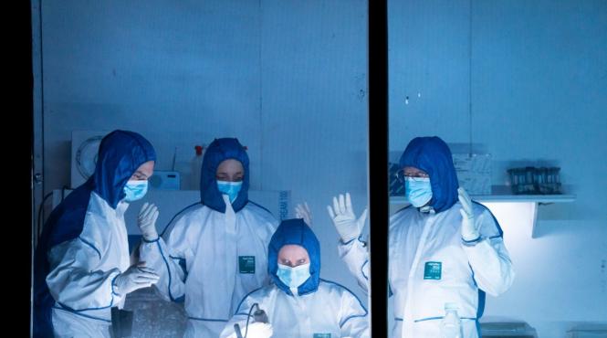 scena digitala continua seria premierelor cu trei creatii din fits festivalului international de teatru de la sibiu 2025