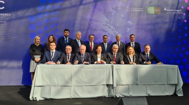 coridor vertical acord administratori cerere a route 2