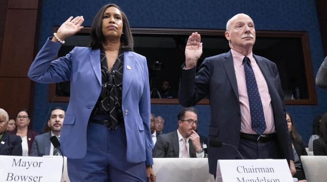 primarul orasului washington anchetat calatorie finantata de qatar