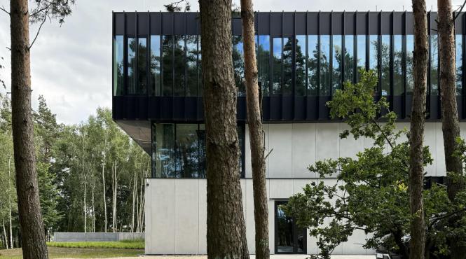 solutii inteligente pentru optimizarea spatiului cu geamuri balcon glisante