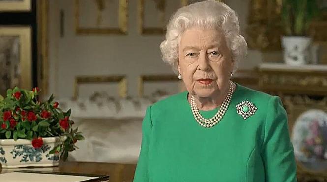 palatul buckingham cea mai mare expozitie dedicata stilului reginei elisabeta a ii a