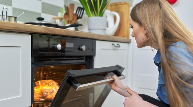 cuptorul incorporabil care te ajuta sa gatesti ca un chef tehnologii moderne pentru preparate perfecte