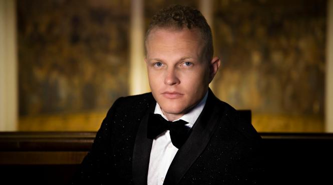 tenorul stefan von korch aduce fastul sarbatorilor in concertul craciunul vienez printr o aparitie de gala pe 22 decembrie la sala palatului