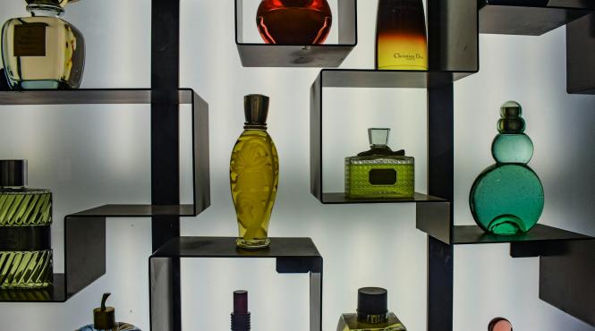 cum iti influenteaza parfumul memoria si emotiile