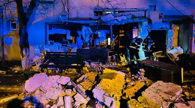 explozie butelie bloc buftea interventie pompieri