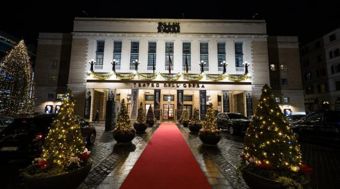 solisti ai operei nationale din bucuresti recital la scala din milano pe 3 decembrie in il ridotto dei palchi arturo toscanini