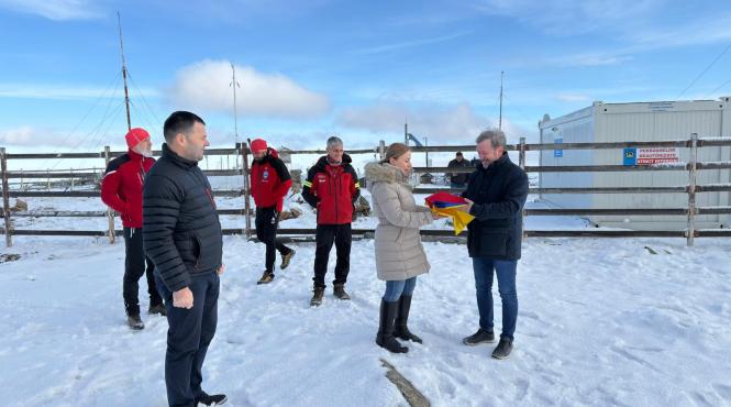 statia meteo vladeasa reconstruita in timp record dupa incendiu