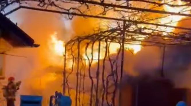 incendiu urias cu victime in prahova