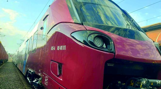 alstom a adus in romania inca doua trenuri coradia