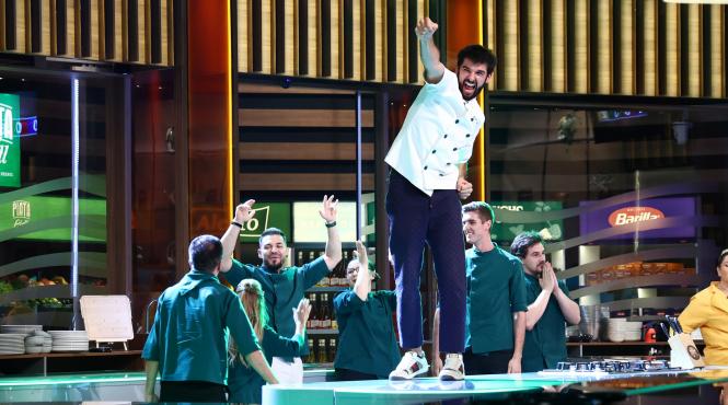 stefana mercori salvata de la eliminare aseara la chefi la cutite surpriza de proportii diseara la ultimul battle se schimba regula de trecere in semifinala
