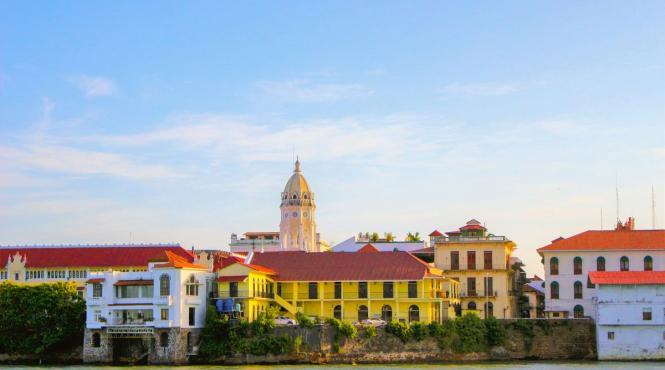 revelionul sub tropice