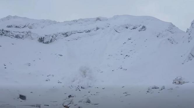 avalansa balea lac muntii fagaras salvamont sibiu balcoane