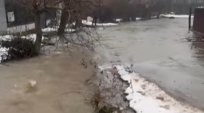 inundatii in olt acumulari de apa in urma ploilor din slatina pompierii intervin cu motopompe