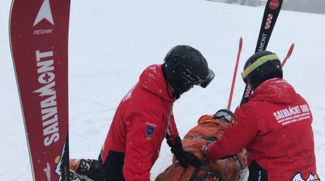 salvamontistii gasit trei copii rataciti apropiere partie schi