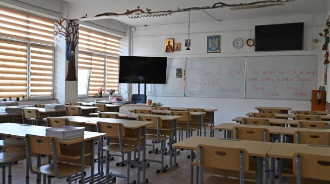 cursuri suspendate online scoli inchise viscol